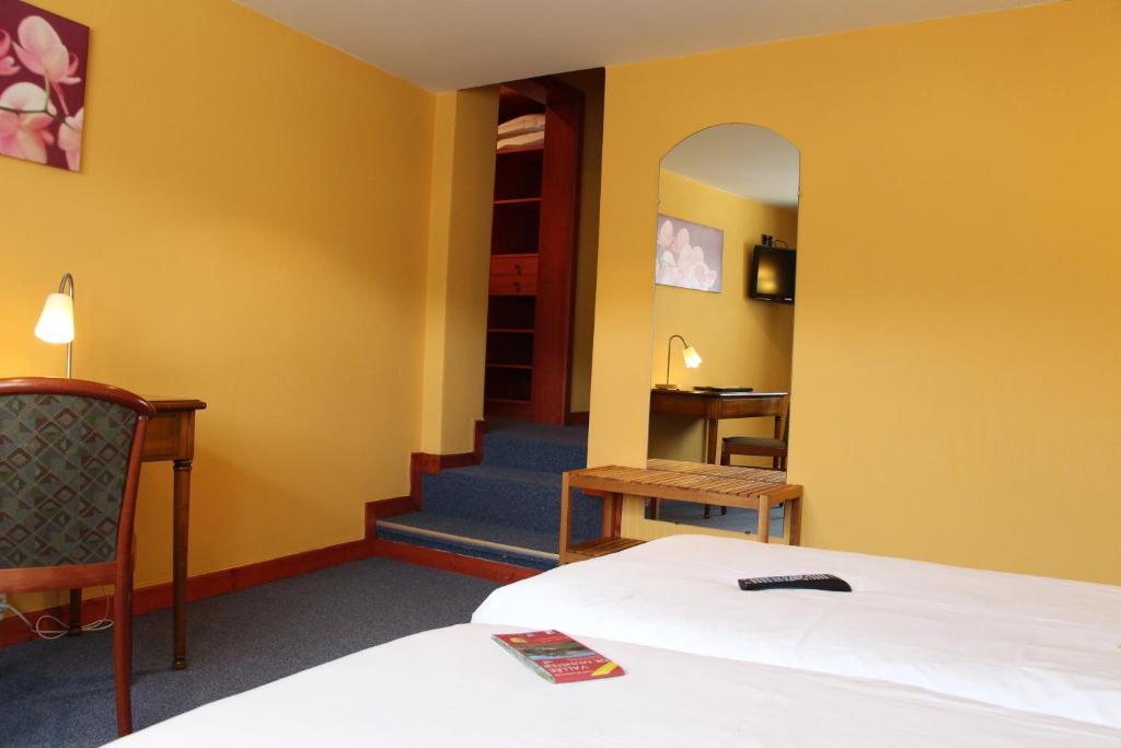 Hotel Restaurant La Cigogne Munster  Zimmer foto